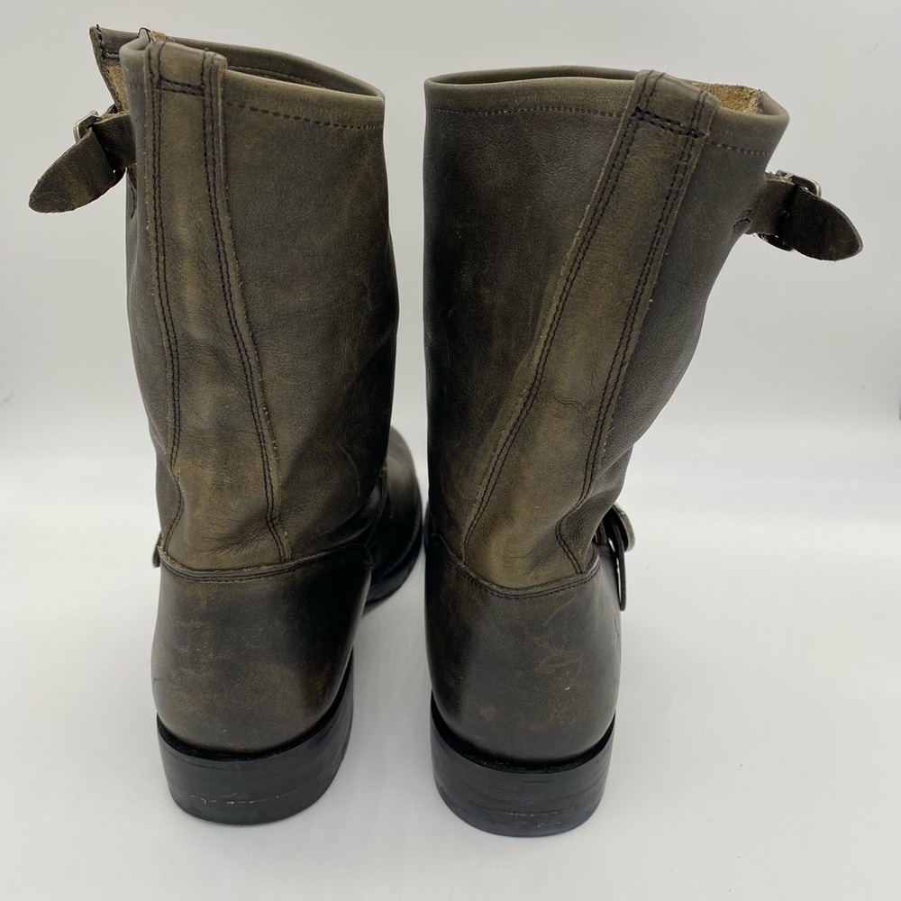 Boots - Picture 2 of 7